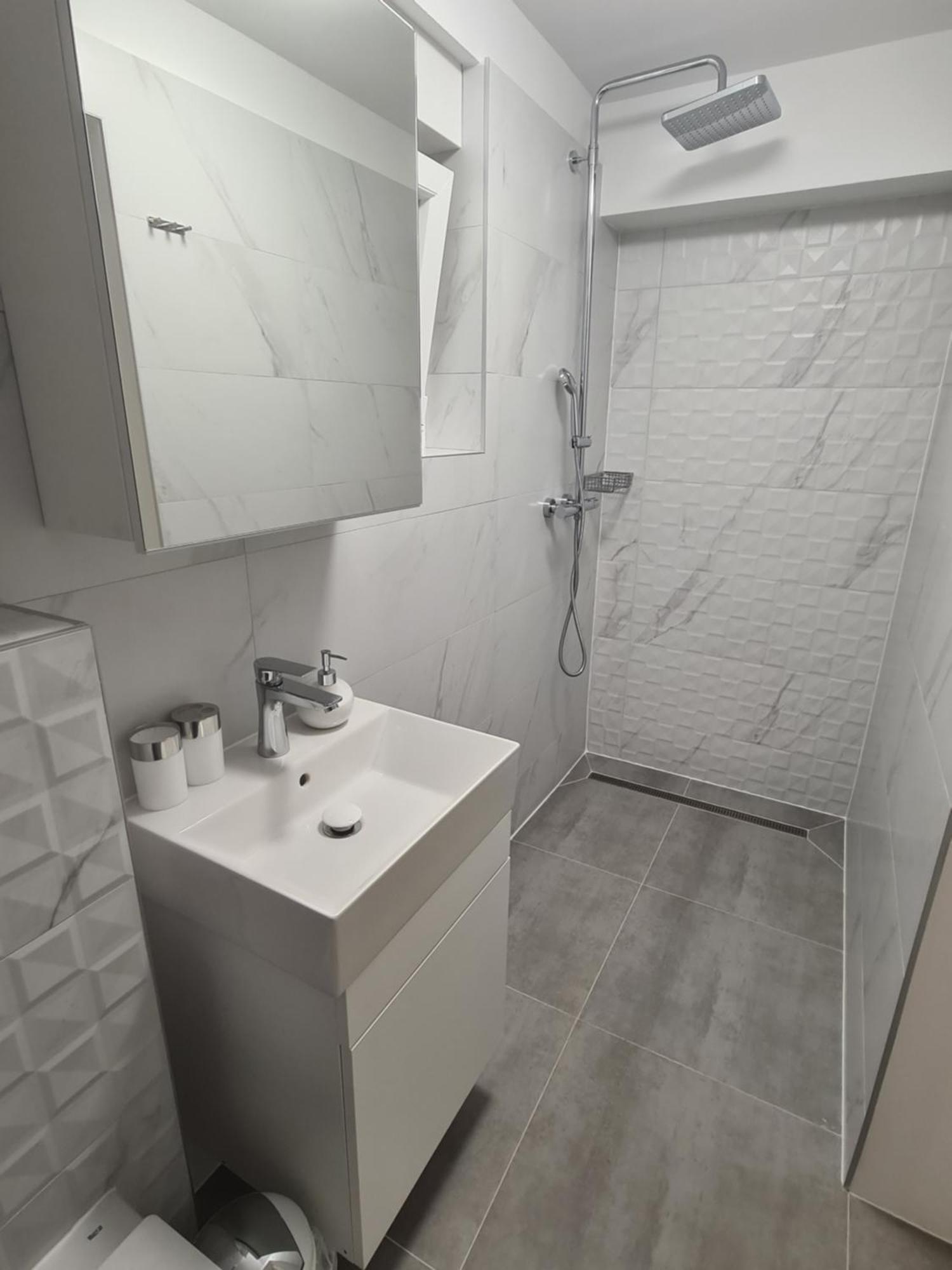 Apartments Julijana 2 プリヴラカ エクステリア 写真