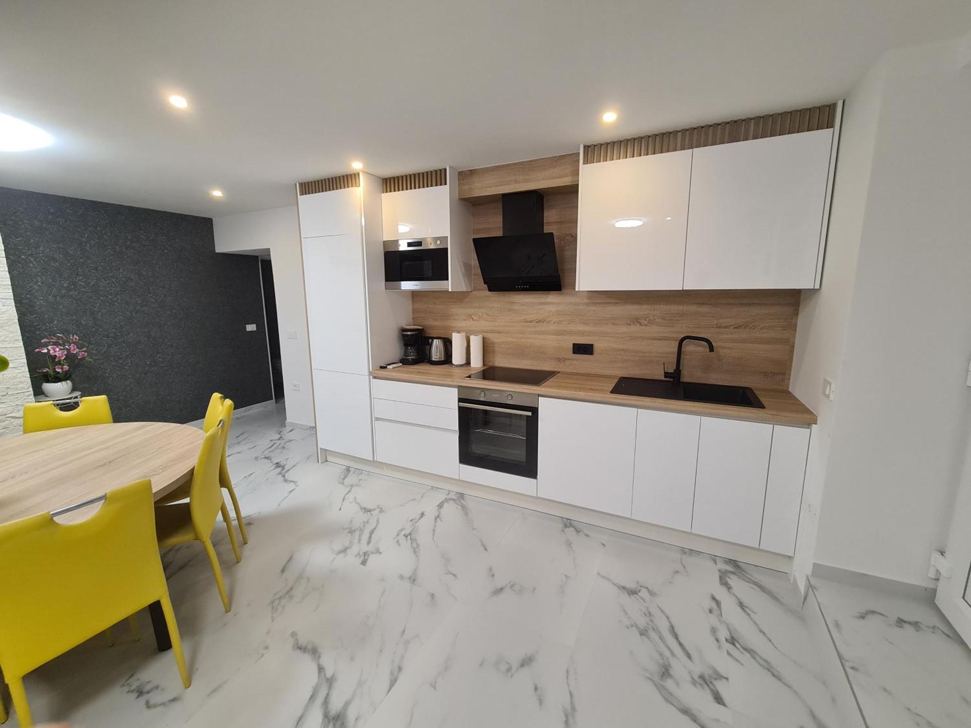 Apartments Julijana 2 プリヴラカ エクステリア 写真
